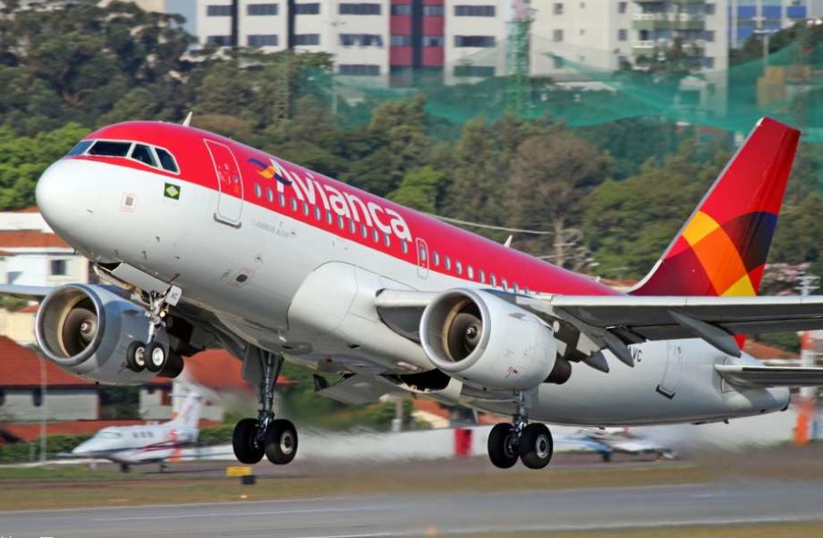 Colombia airline halts Caracas flights on mid-air intercept