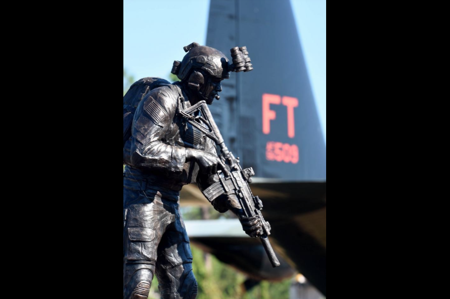 News Roundup: USAF Special Tactics memorial, Pentagon demands return of soldier bonuses, Brit soldiers love nudity