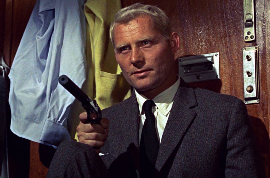 US catches spies shipping military tech to Russia