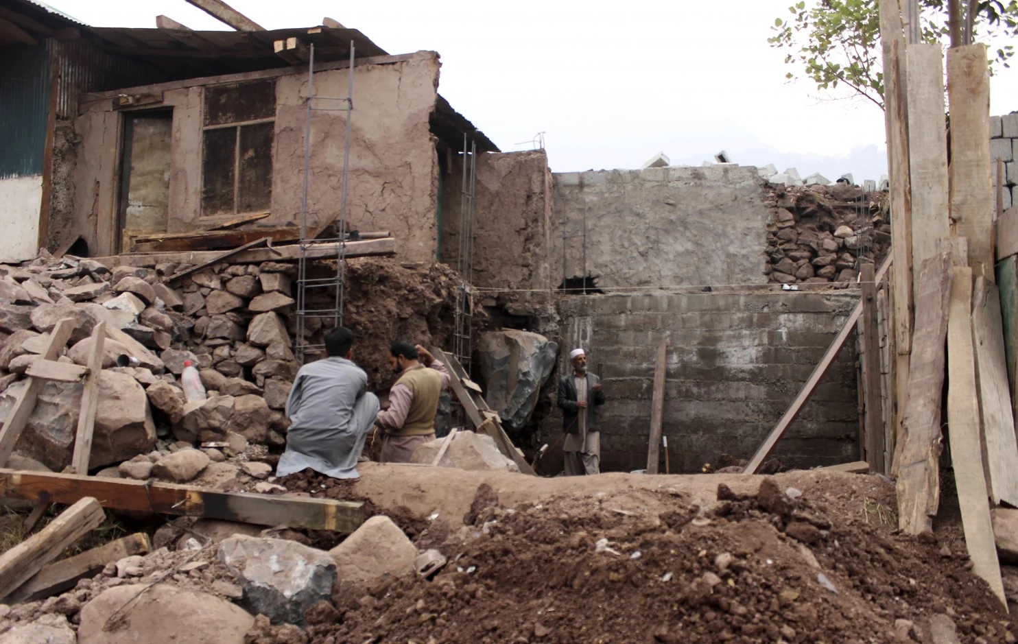 Cross-border shelling between India and Pakistan escalates sharply; at least 20 dead