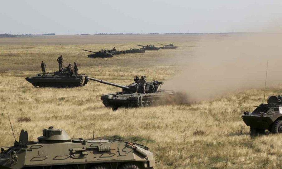 Ukraine detains two Russian soldiers near Crimea border