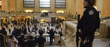 Former Navy SEAL Reveals 10 Steps to Survive a Mass Shooting