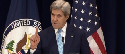 Kerry rebukes Israel, calling settlements a threat to peace