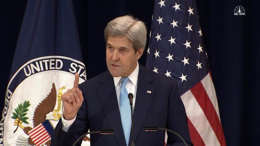 Kerry rebukes Israel, calling settlements a threat to peace