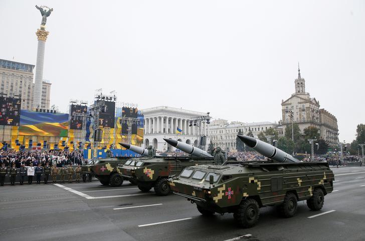 Ukraine says missile tests will avoid Crimea, mollifying Russia