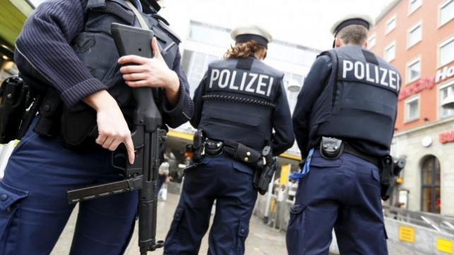 German authorities ‘lose sight’ of three Islamists flagged as threats