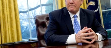 Trump freezes Obama’s $221 million transfer to Palestine pending investigation