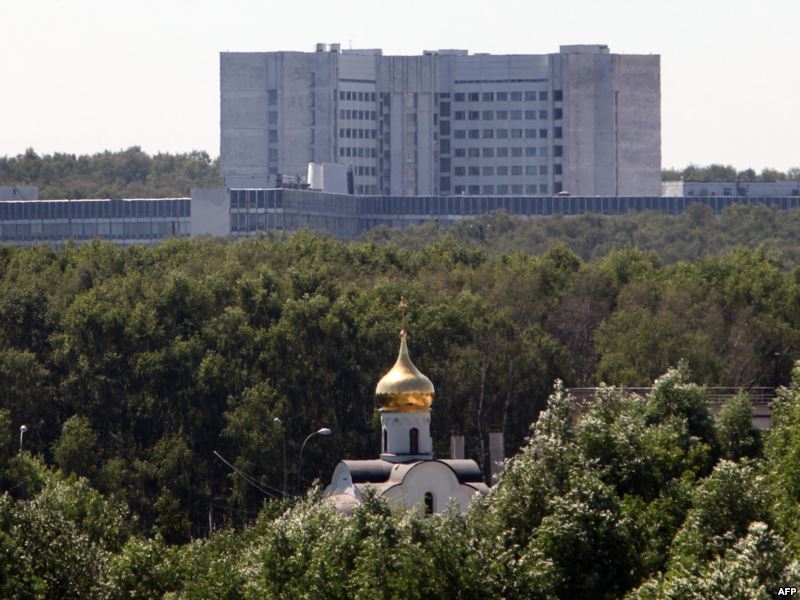 Former CIA operations officer weighs in on expulsion of Russian diplomats