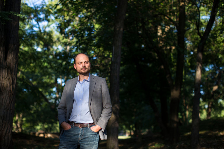 Putin critic, who said he was poisoned in 2015, falls into coma