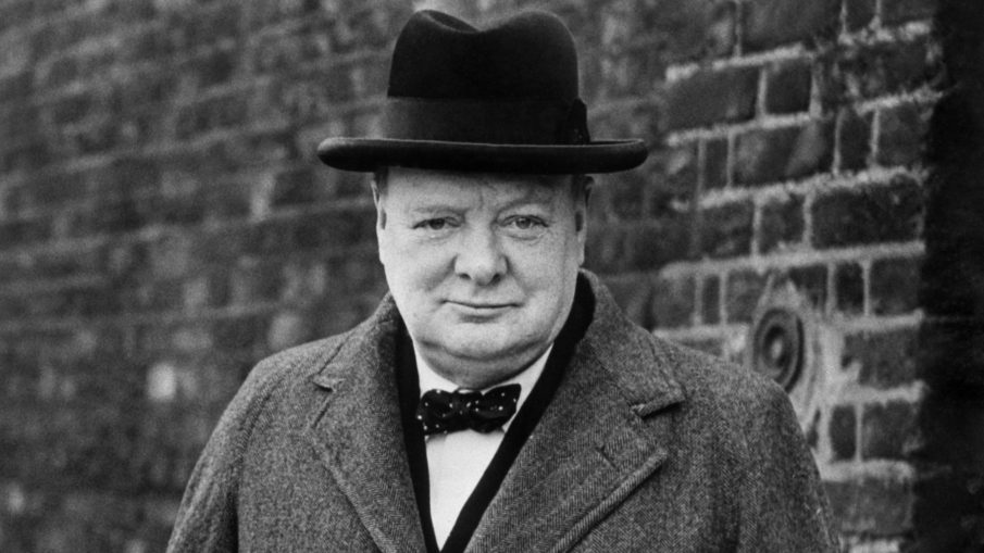 Recently unearthed WWII essay by Winston Churchill posits that alien life exists