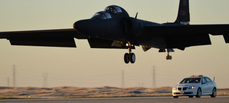 Watch: U-2 Dragon Lady Ugly Landings!