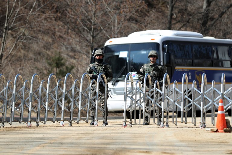 China warns of arms race after U.S. deploys missile defense in South Korea