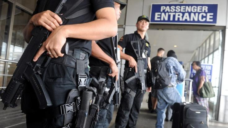 Malaysia arrests five Filipinos for suspected Islamic State links