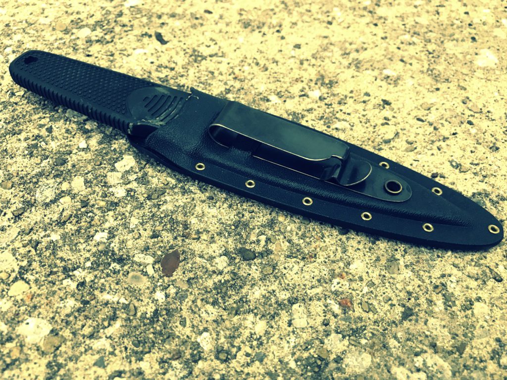 Blade Rigs Sheaths | Stay in the Shadows