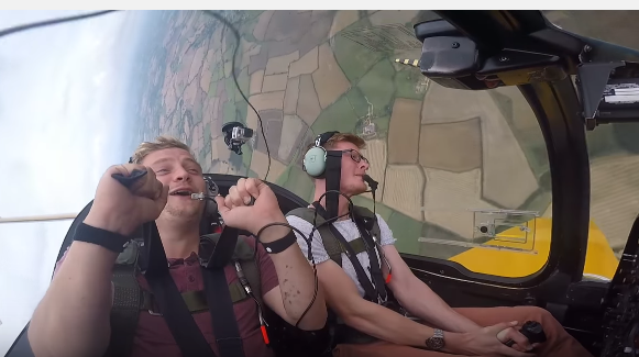 Watch: Aerobatics Fun! How Would You React If You Were in the Plane?
