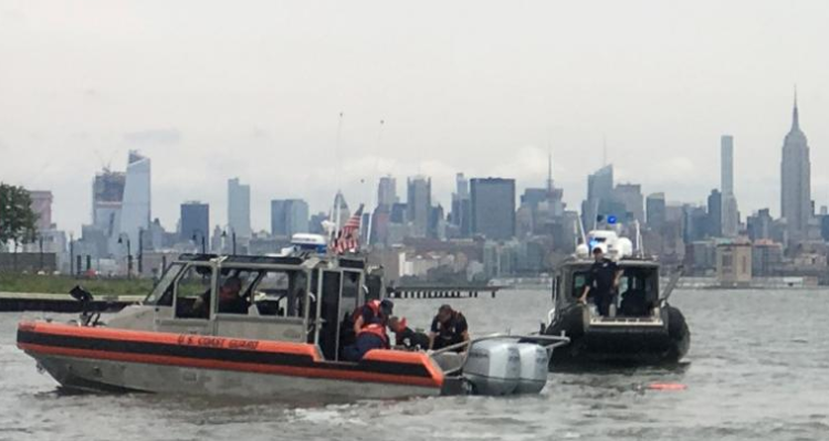 Breaking: Navy SEAL Parachutist Dies When Chute Fails – Member of the Leap Frogs