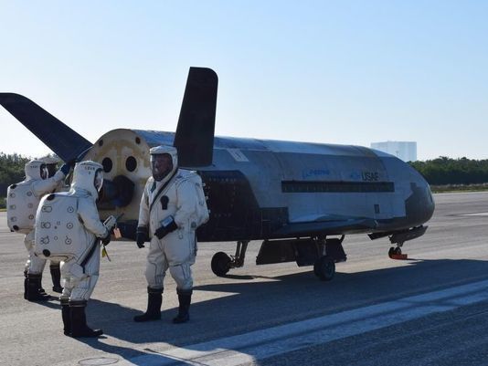 Sonic boom wakes up Florida residents as Air Force X-37B lands