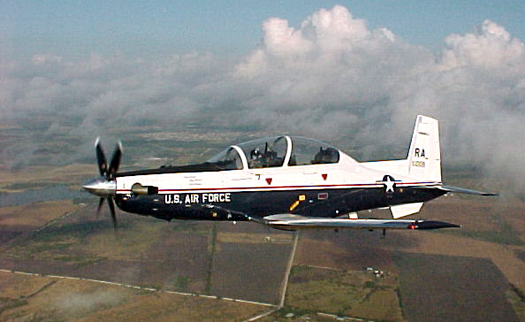 Watch: Air Force Student Pilot Training T-6A Texan II touch & go landings