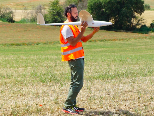 French Company Sets Record Flying Drone 30 Miles on 3G Cellular Network