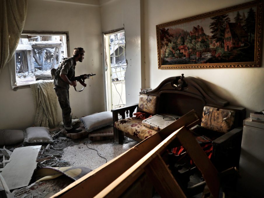 US-backed forces have retaken half of Raqqa from ISIS — Here’s what the fighting on the ground looks like