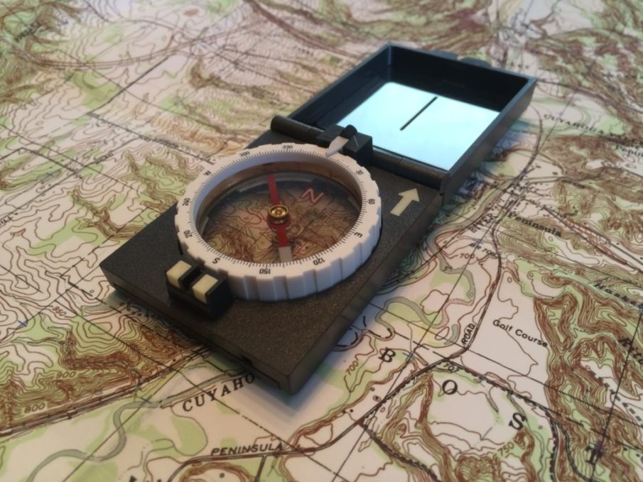 K&R M1 Sport Compass | Rugged and simple