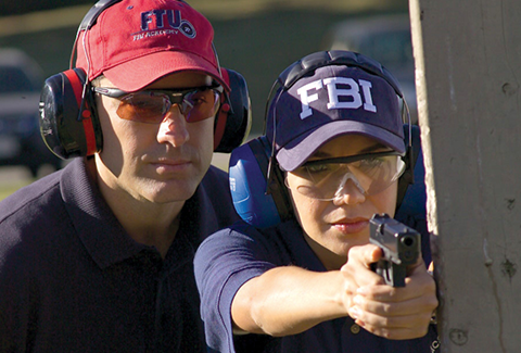 Watch new FBI agents train with the Glock 19M, Remington 870P and Colt Carbine