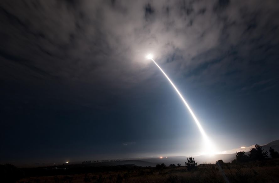 Picture of the day: Minuteman III ICBM launches into the night sky