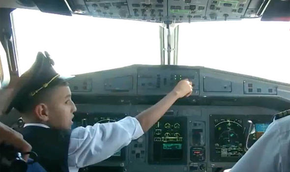 air-algeria-10-year-old-boy-flying-plane
