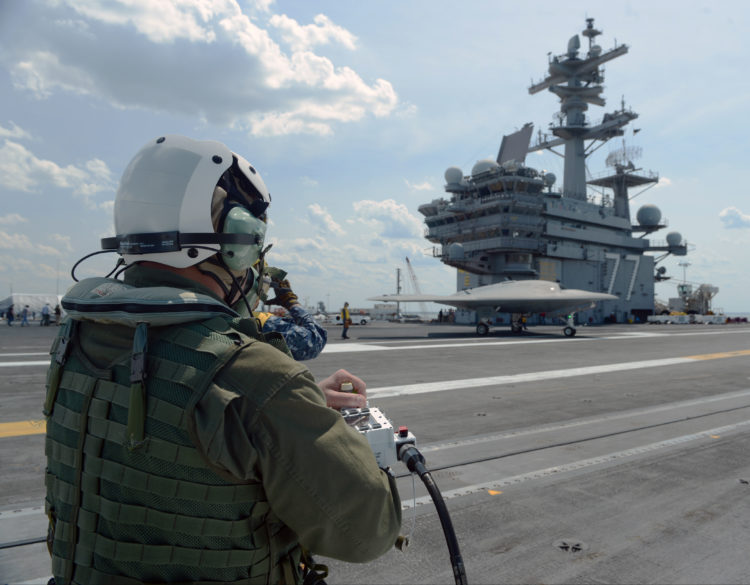 Watch: Northrop Grumman X-47B Unmanned Air Vehicle Landing on the Ship, Cat Shot & Aerial Refueling