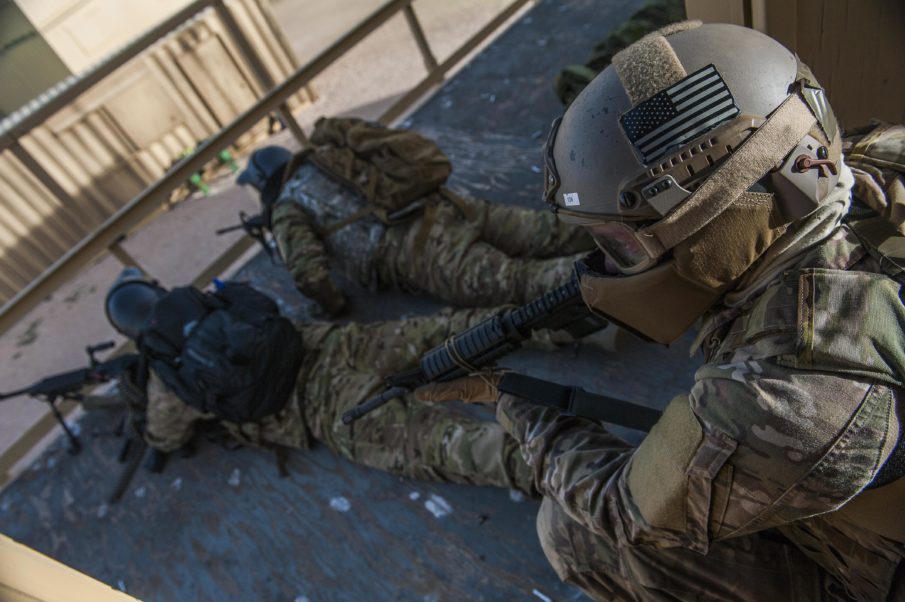 SOF pic of the day: U.S. Airmen receive training from Green Berets