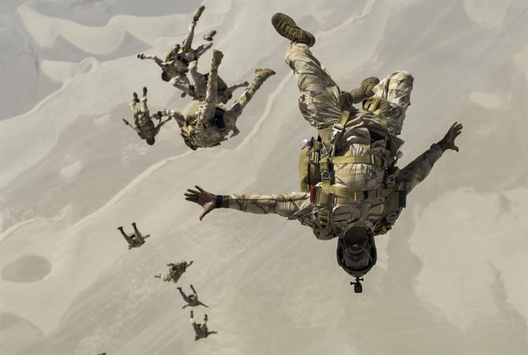 Picture of the Day: Qatari Special Forces Free Fall
