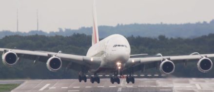 Watch: Wild crosswind landing! Airbus A380 in Düsseldorf, Germany