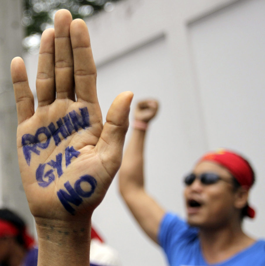 Crowds flood Yangon in support of Burma’s actions against the Rohingya