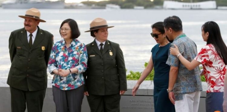 Taiwan’s President Arrives in Hawaii Amid Chinese Protests