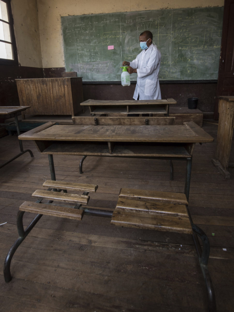 Plague in Madagascar update: 73% of the regions infected, just under 2000 cases reported