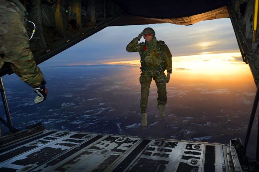 SOF Pic of the Day: Special Forces salute