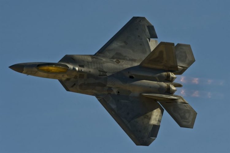 Watch: F-22 Raptor Flight Demonstration at Nellis Air Force Base Aviation Nation 2017