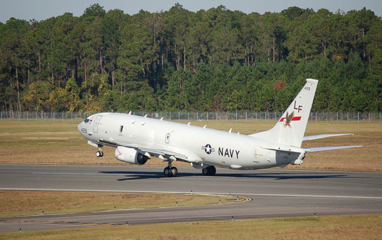 US Navy P-8A Poseidon Patrol Aircraft Catches on Fire – Lands at Corpus Christi International Airport