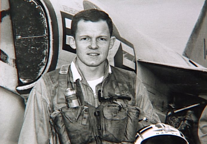 Watch: Naval aviator and former POW Charlie Plumb teaches us about ‘Packing Parachutes’