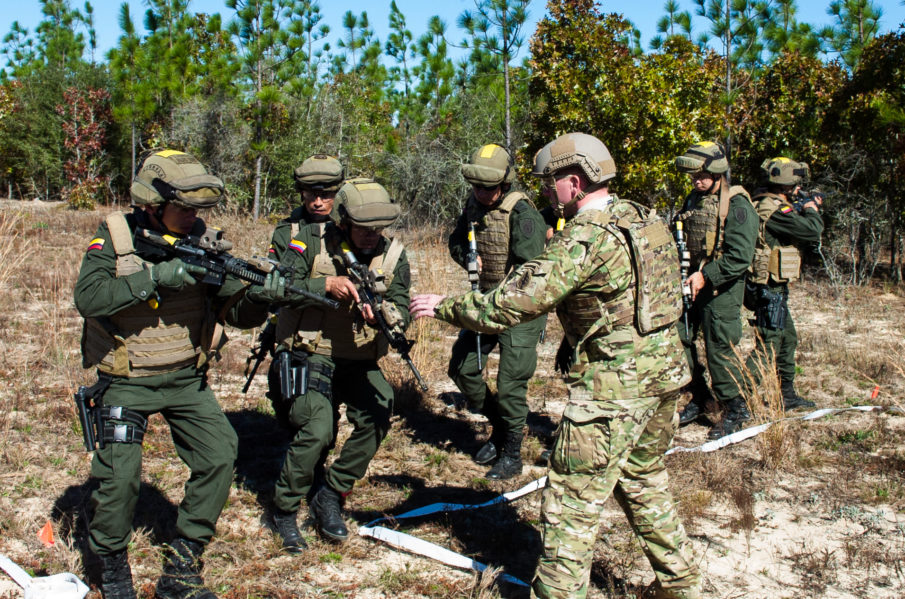 SOF Pic of the Day: Green Berets train Colombian commandos