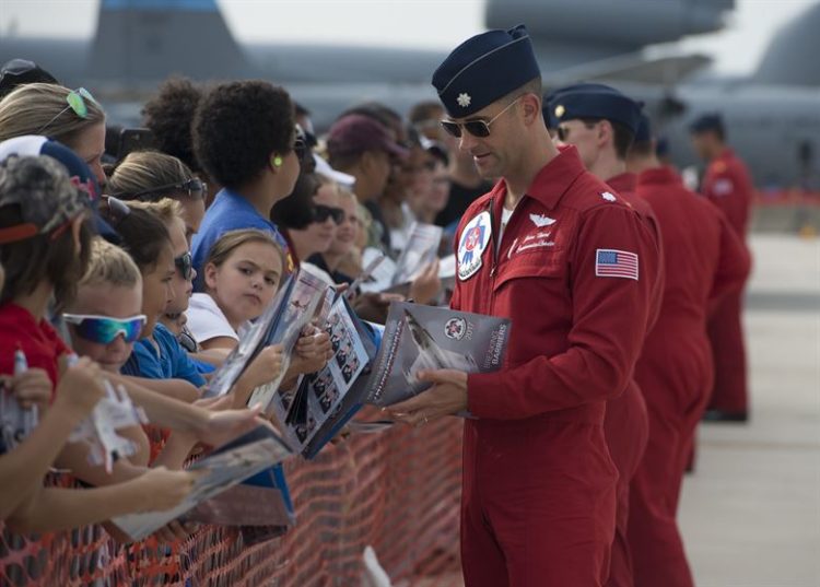 Air Force Thunderbirds Fire ‘The Boss’ – Flight Demonstration Team Commanding Officer Relieved of Duty