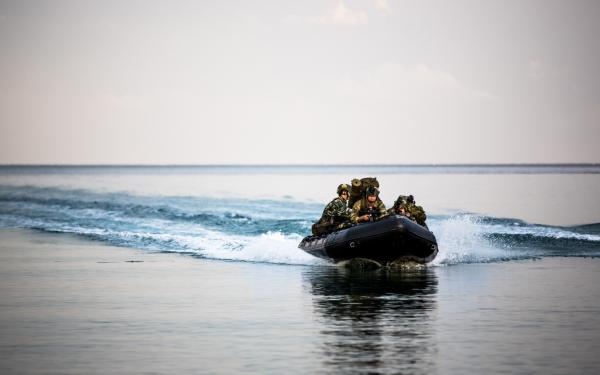 This is how Navy SEALs swim out of a submerged submarine