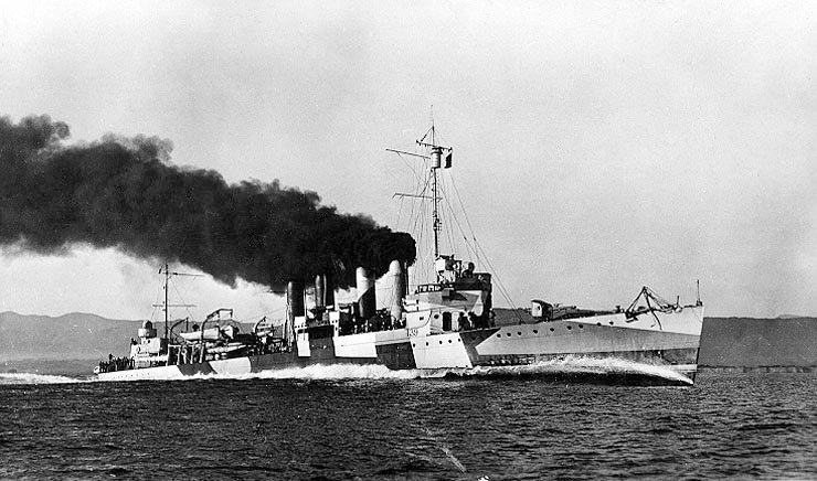 On this day: The USS Ward fired the first US shots of WWII at Pearl Harbor