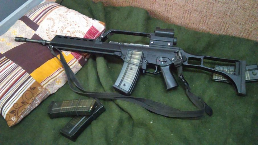 Chin vs. cheek weld in close quarters marksmanship