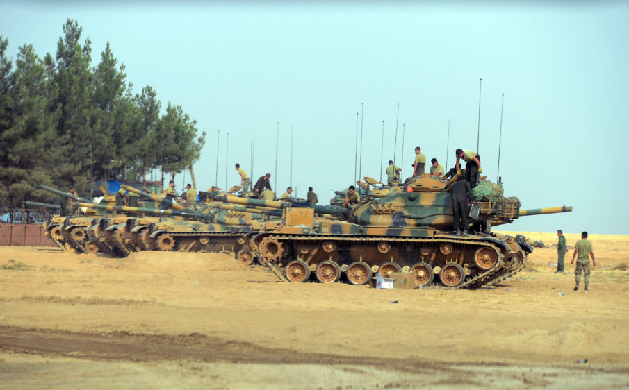 Turkey shells Afrin as it awaits removal of Russian military observers