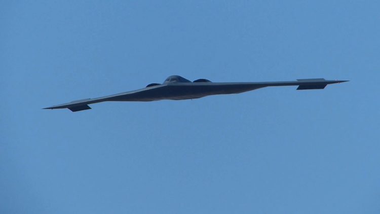 Watch: B-2 Stealth Bomber Flyover 2018 Rose Bowl