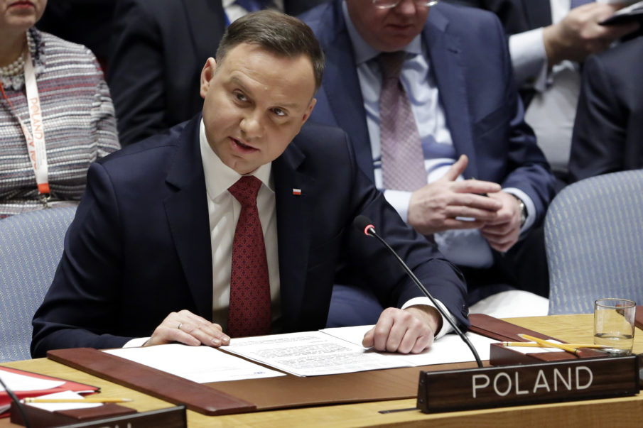 Poland President signs Holocaust speech bill, strongly criticized by the US and Israel