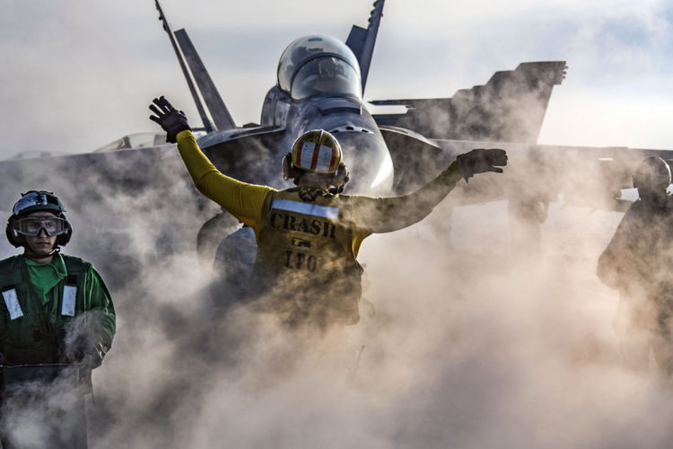 Picture of the Day: Flight Ops Aboard the USS Carl Vinson