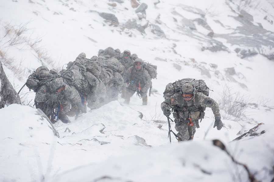6 Soldiers caught in avalanche at Army Mountain Warfare School in Vermont