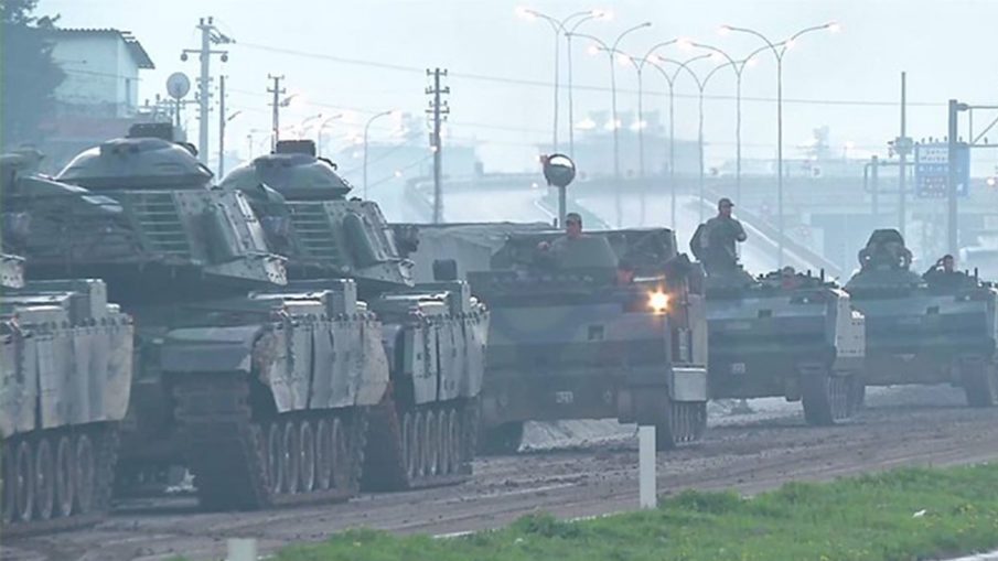 Turkish military forces lay siege to Afrin